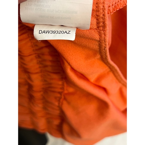 DSG Women's Stride Shorts Charisma Pastel Orange Sz Small - Picture 9 of 9